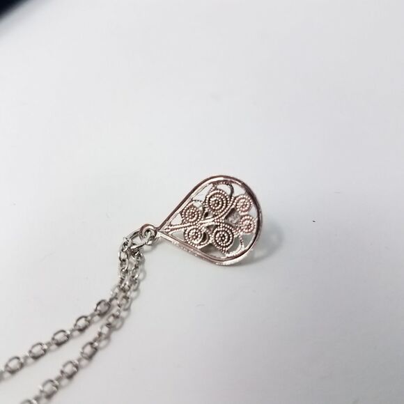 THE DANBURY MINT Turquoise Cabochon Necklace - Picture 6 of 6